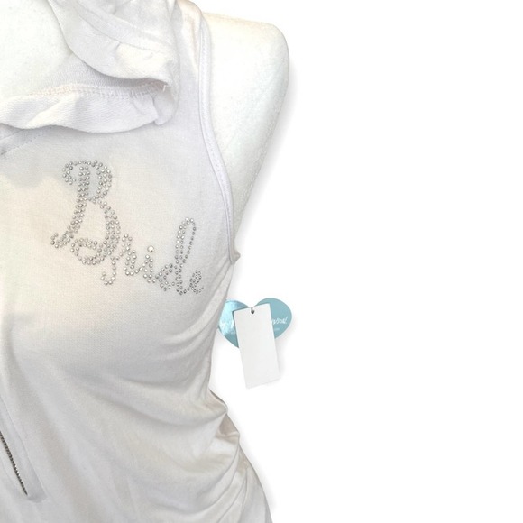 NWT Betsey Johnson White Flirty Bridal Romper with Hood Size Small - Picture 7 of 11